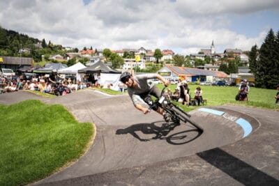 Novice s terena: Še več pumptrackov, skate parkov in gorskokolesarskih enoslednic