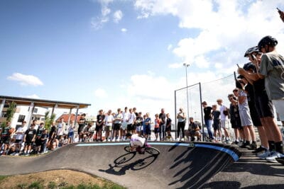 Grosuplje dobilo sodoben športni park z največjim pumptrack poligonom v Sloveniji!