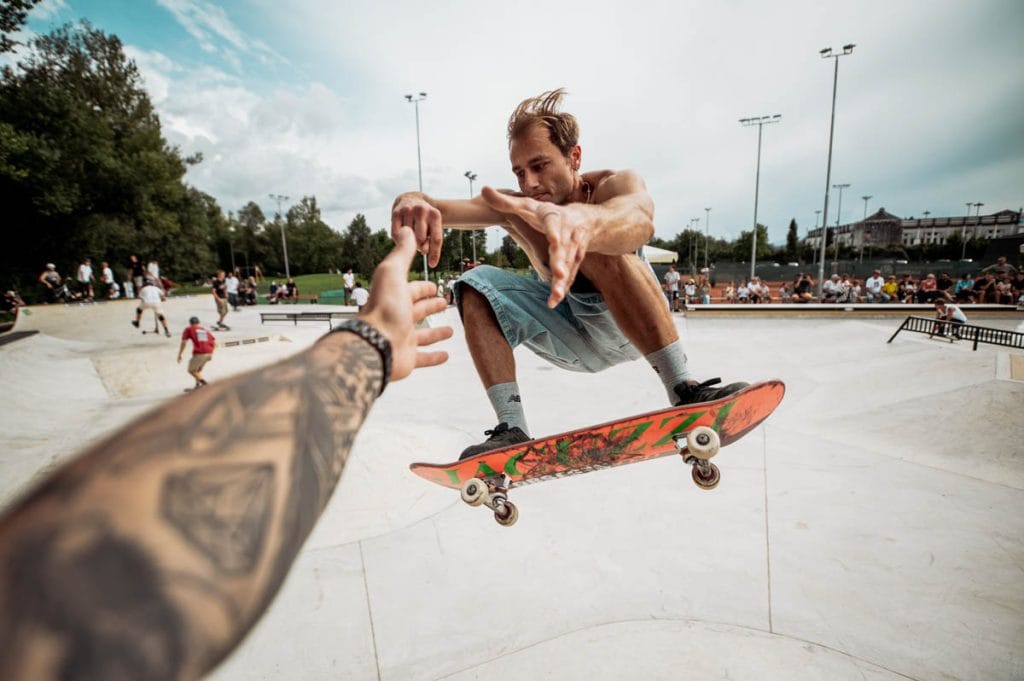 Leto v gibanju – projekti doma in po svetu