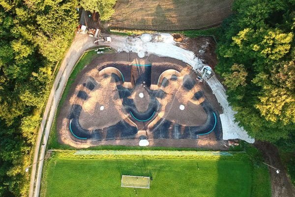 Pump track Vorchdorf / https://www.alliancease.com/wp-content/uploads/Alliance_Pumptrack_AT_Vorchdorf_4web-600x400.jpg