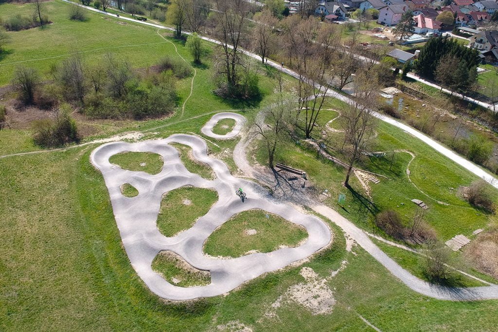 Pumptrack Domžale / https://www.alliancease.com/wp-content/uploads/Domzale-1-1024x683.jpg