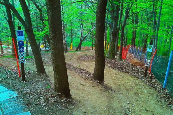 Narad Urban Bikepark / https://www.alliancease.com/wp-content/uploads/Narad_HU-600x400.jpg