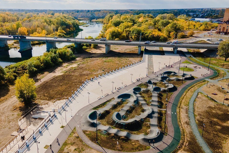 Pumptrack Orenburg / https://www.alliancease.com/wp-content/uploads/RUS_Orenburg_pump-track-FKRamps.jpg